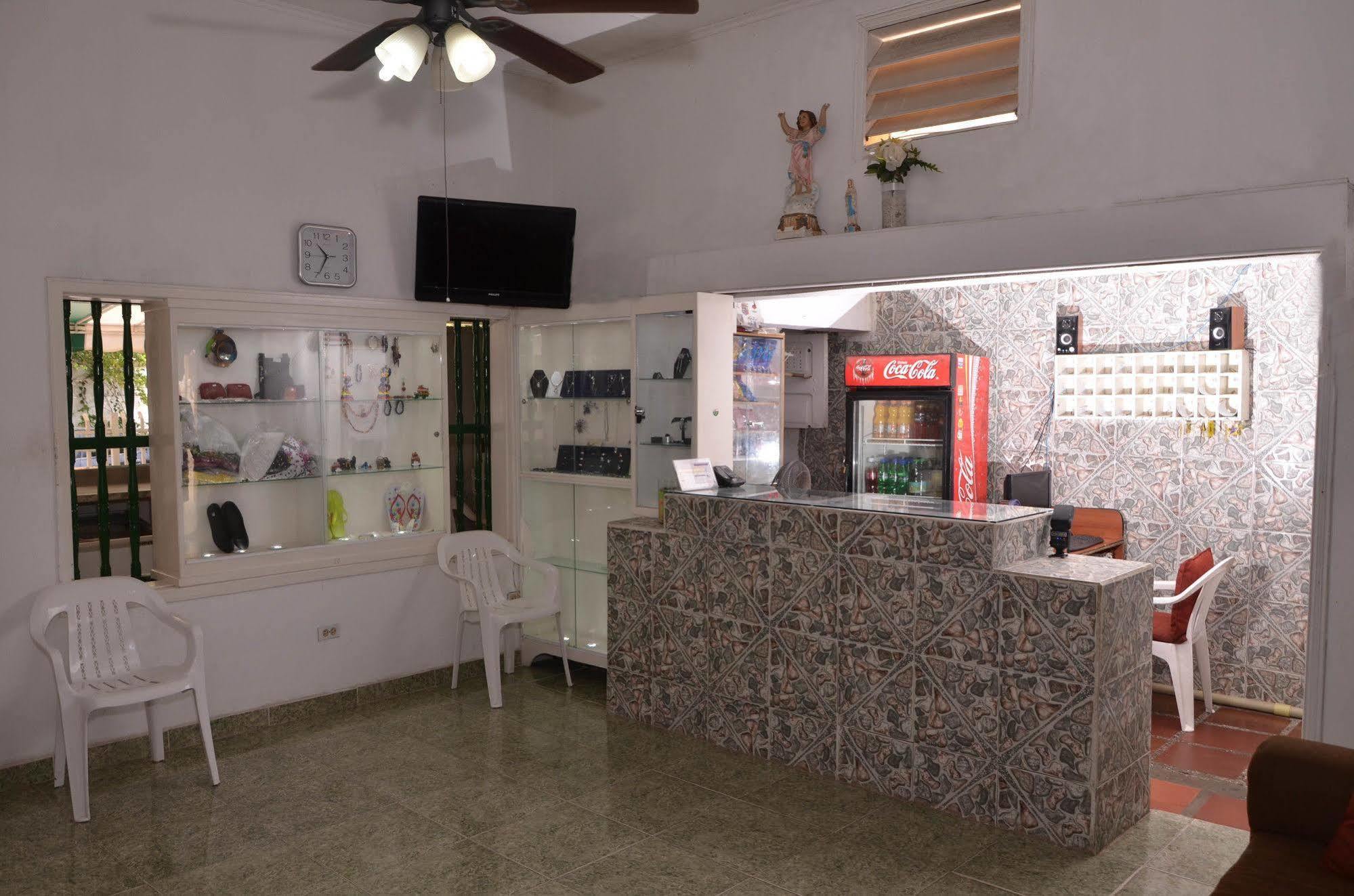 Hotel Vargas Airport Cartagena 외부 사진