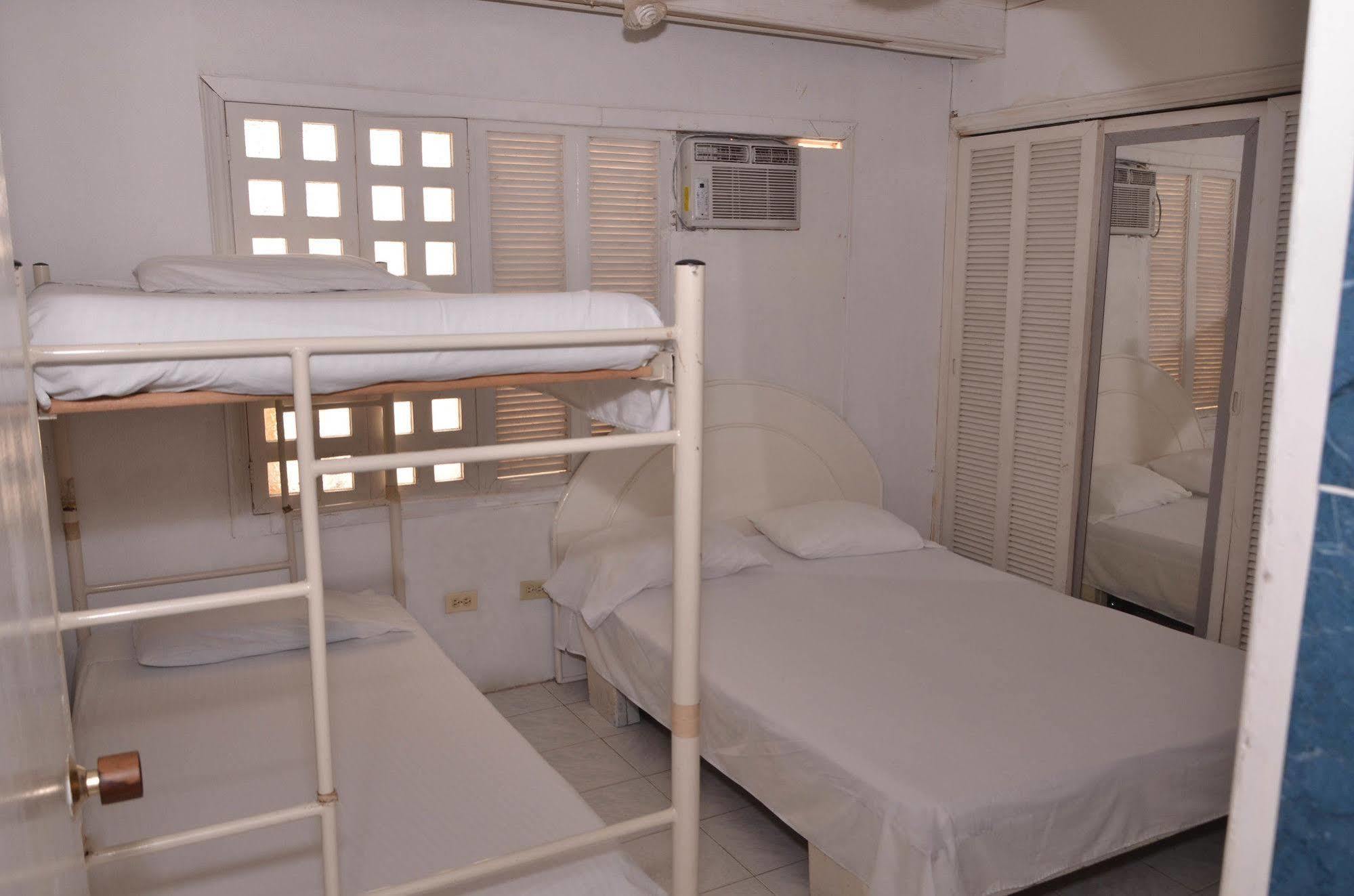 Hotel Vargas Airport Cartagena 외부 사진