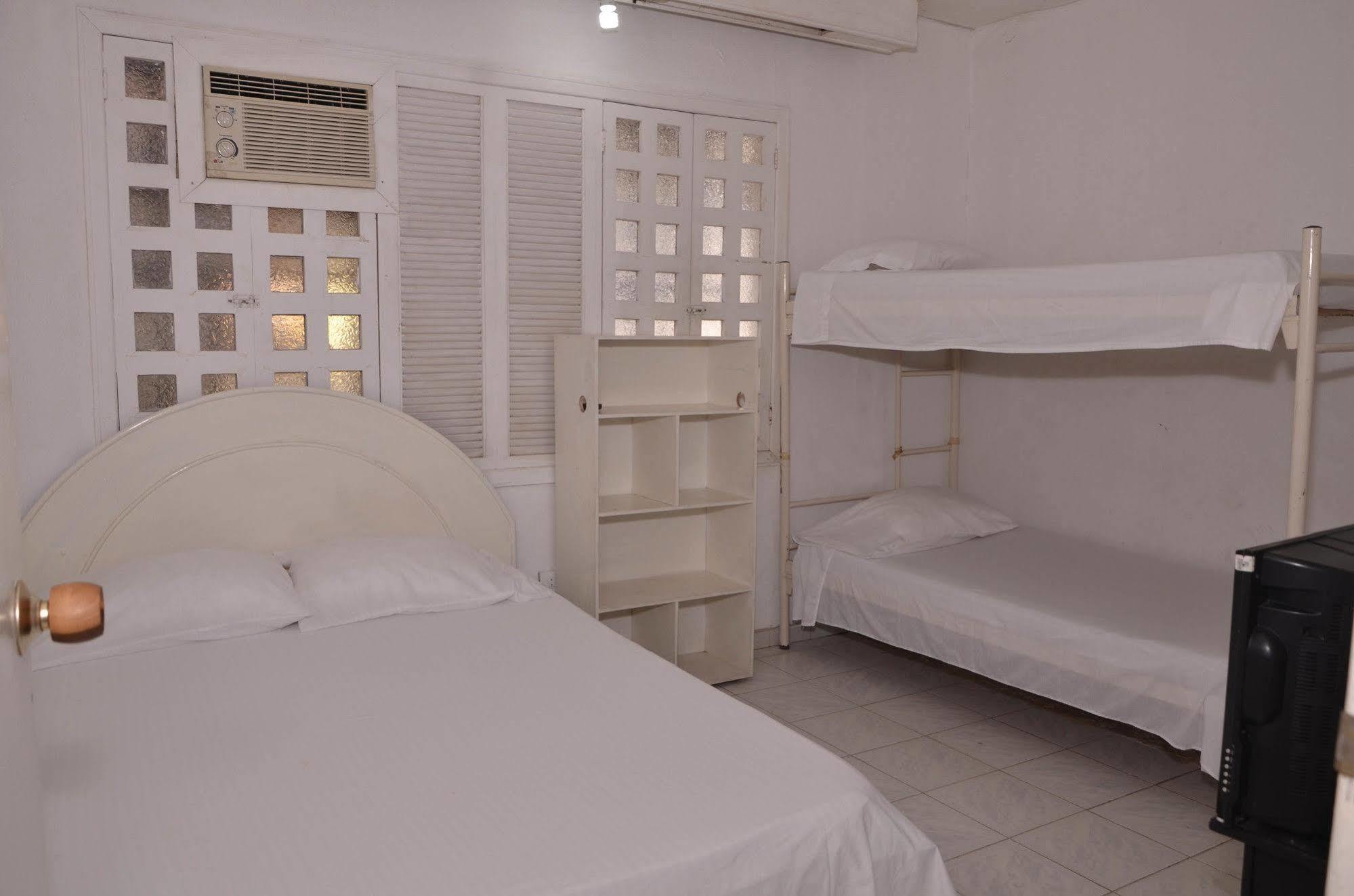 Hotel Vargas Airport Cartagena 외부 사진