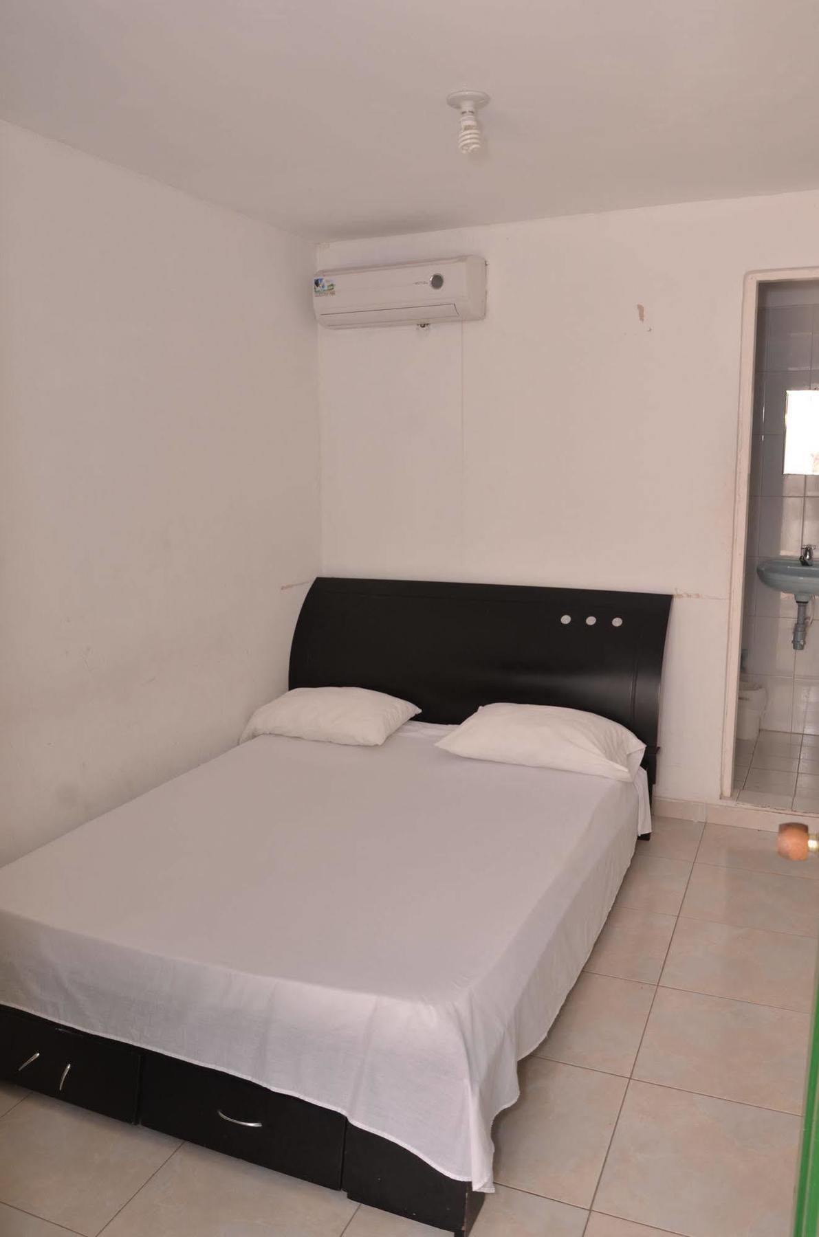 Hotel Vargas Airport Cartagena 외부 사진