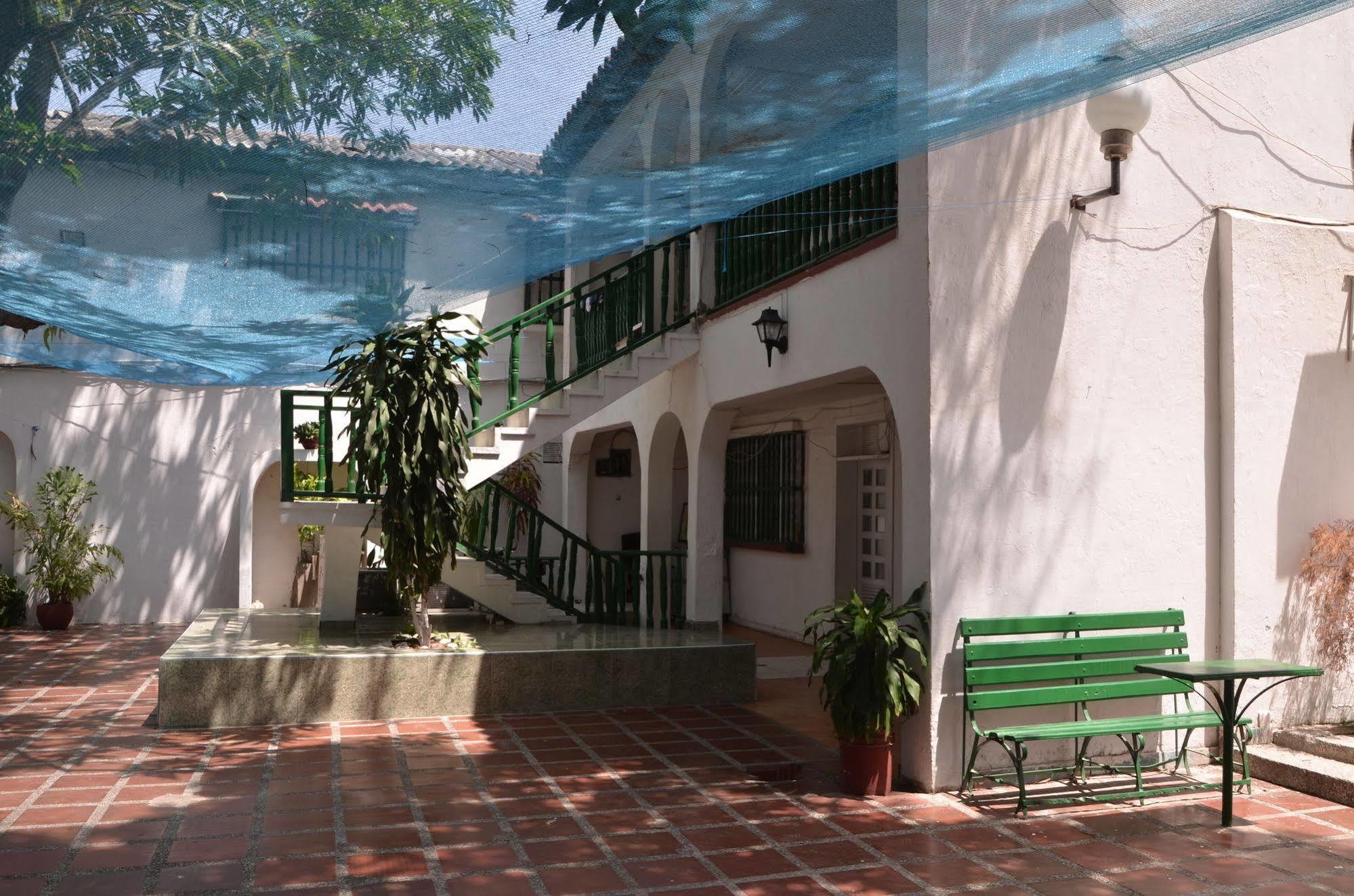 Hotel Vargas Airport Cartagena 외부 사진
